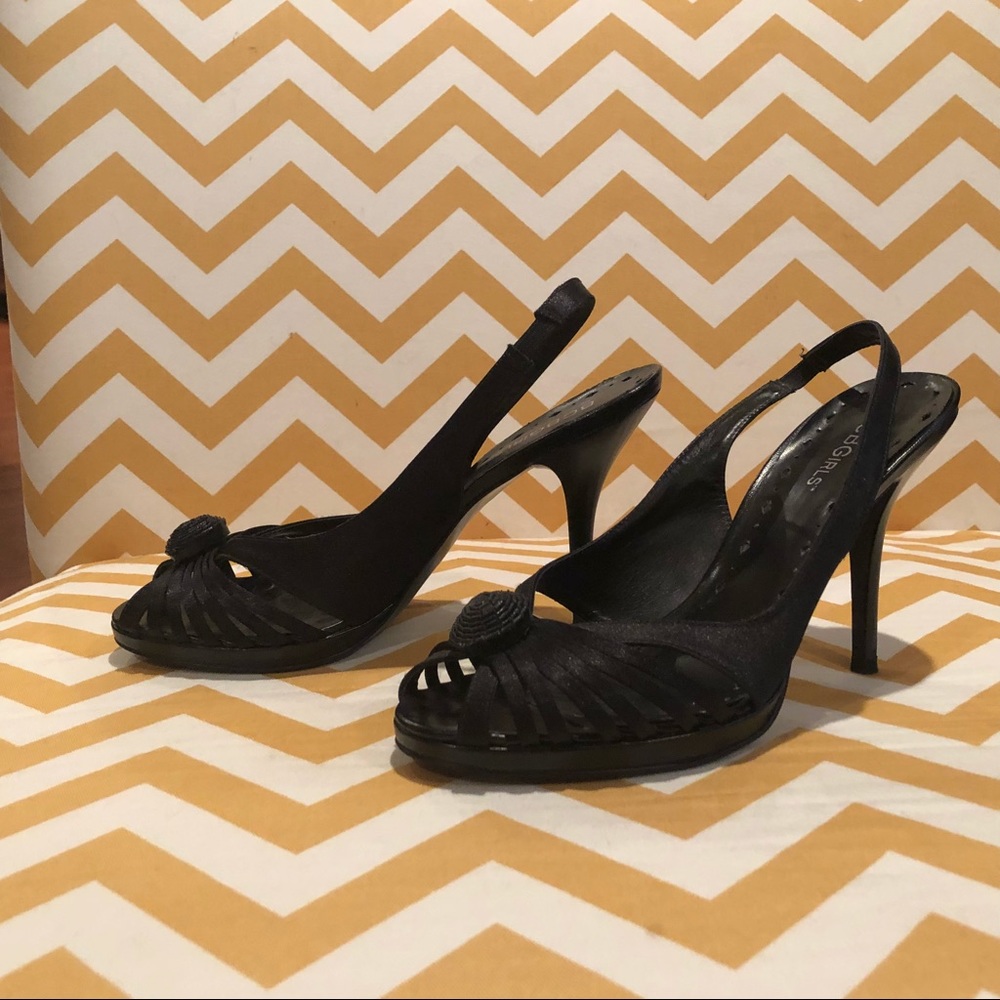 BCBG heels